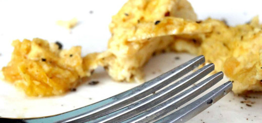 Vegan scrambled eggs